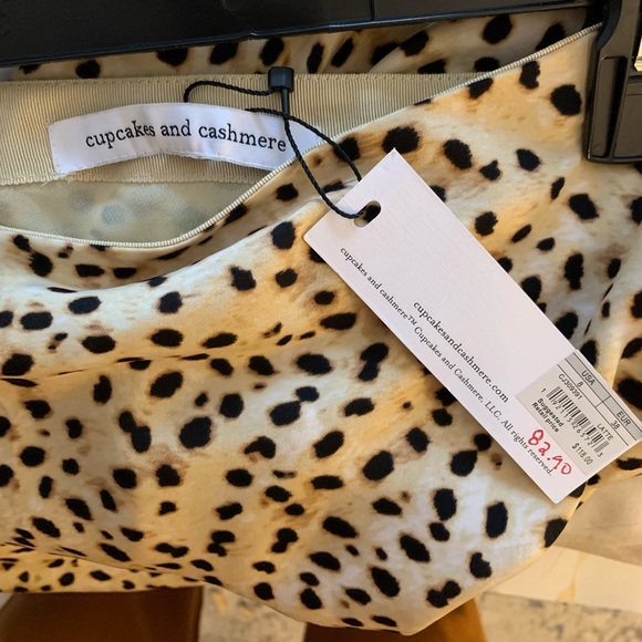 Cupcakes and cashmere cheetah skirt - Picture 3 of 3
